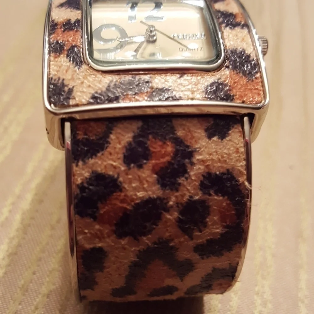 𝅺BIJOUX TERNER watch. New.